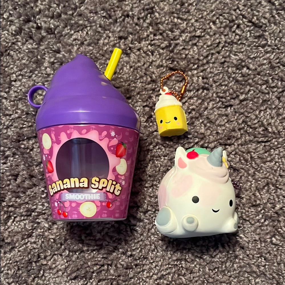 Smooshy Mushy Banana Split Smoothie Toy